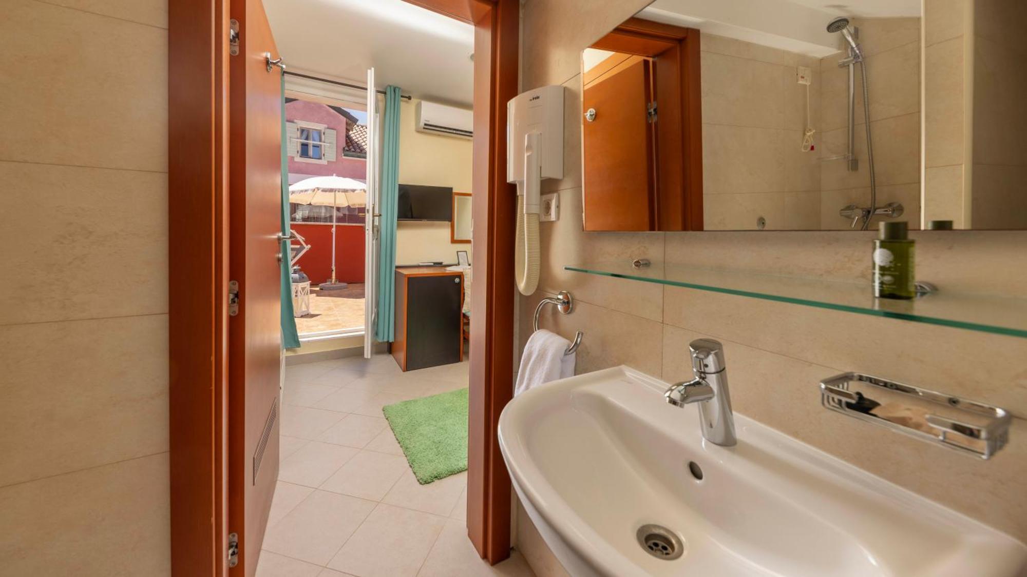 Bed&breakfast Ciao Bella Bed and Breakfast Lussingrande Esterno foto